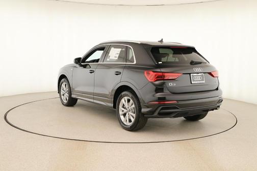 2025 Audi Q3 45 S line Premium