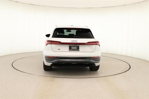 2024 Audi Q8 e-tron Premium