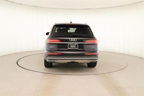 2021 Audi Q7 55 Premium