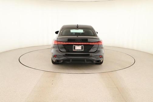 Mythos Black Metallic 2026 Audi A5