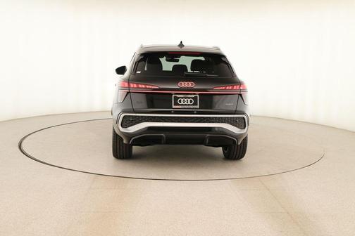 Mythos Black Metallic 2026 Audi Q3 S line