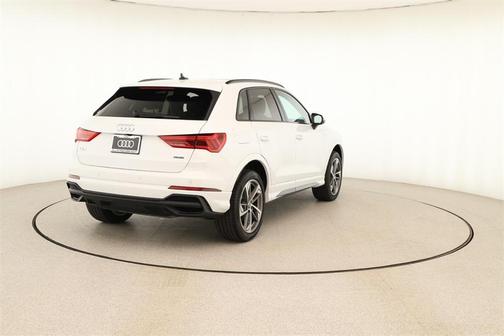 2025 Audi Q3 45 S line Premium