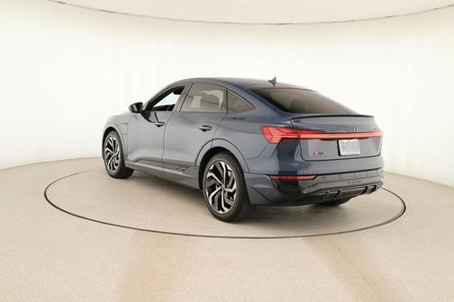 2024 Audi Q8 e-tron S line Premium