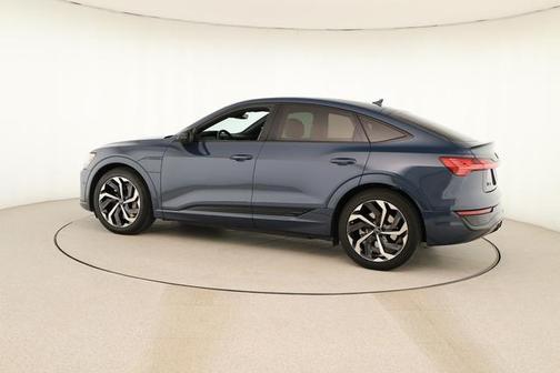 2024 Audi Q8 e-tron S line Premium
