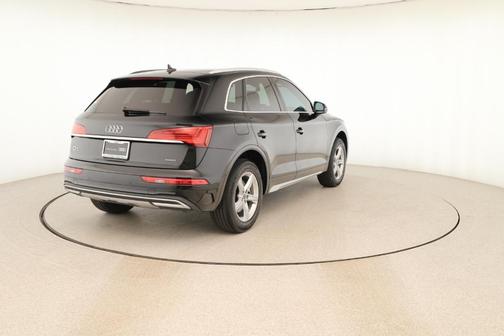 2022 Audi Q5 40 Premium
