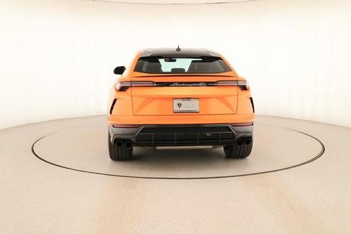 2021 Lamborghini Urus Pearl Capsule