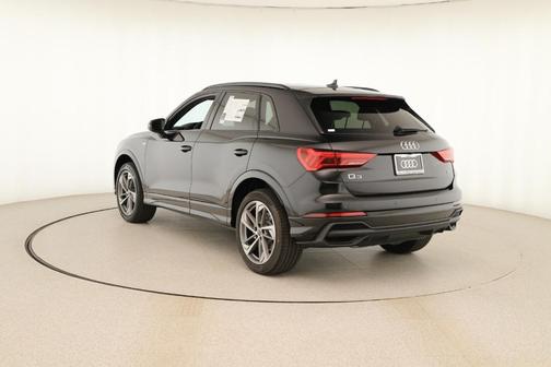 2025 Audi Q3 45 S line Premium