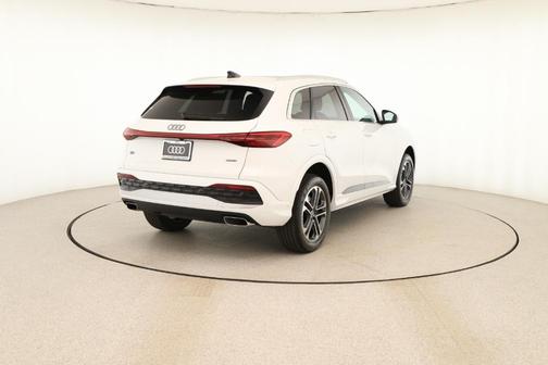 2025 Audi Q5 2.0T quattro Premium