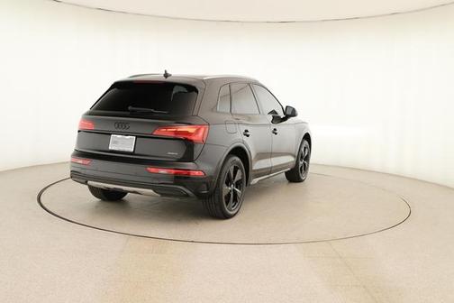2022 Audi Q5 40 Premium Plus
