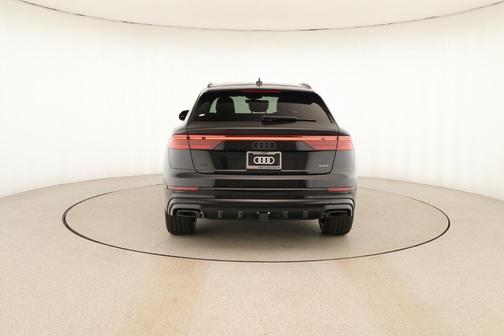 2025 Audi Q8 55 Premium