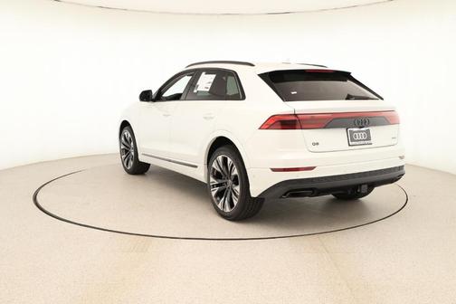 2025 Audi Q8 55 Premium