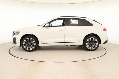 2025 Audi Q8 55 Premium
