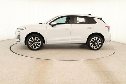 Glacier White Metallic 2026 Audi Q3 S line