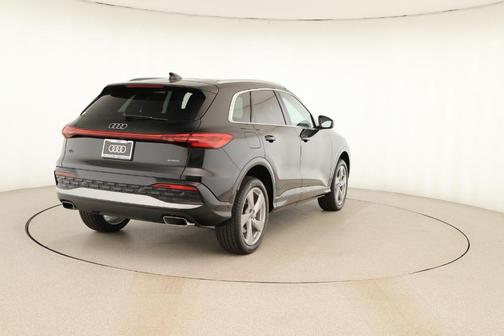 2025 Audi Q5 2.0T quattro Premium