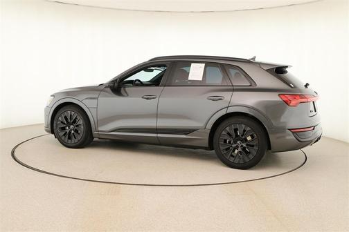 2024 Audi Q8 e-tron Premium