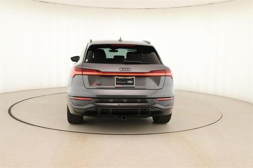 2024 Audi Q8 e-tron Premium