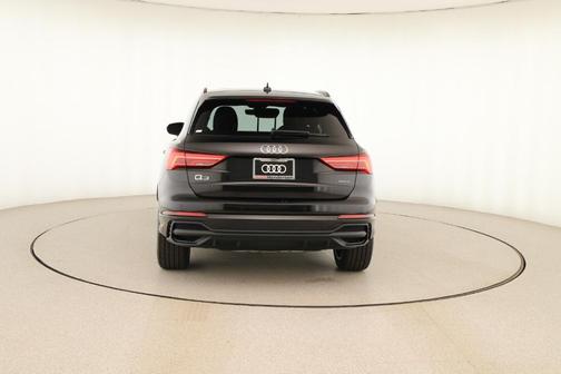 2025 Audi Q3 45 S line Premium