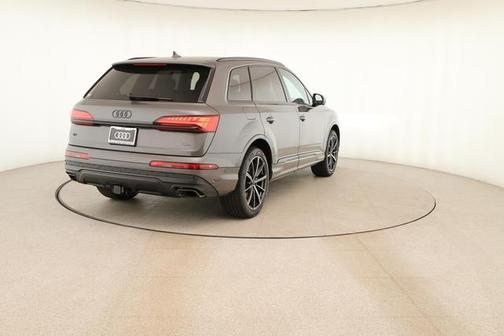 2026 Audi Q7 45 Premium Plus