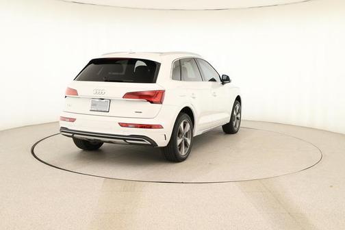 2023 Audi Q5 40 Premium