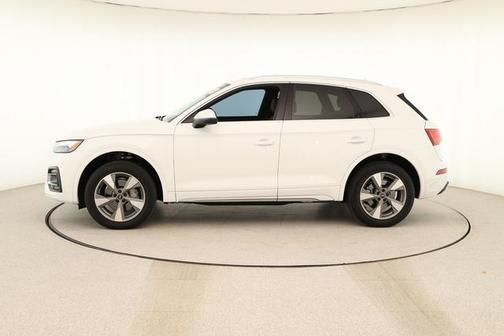 2023 Audi Q5 40 Premium