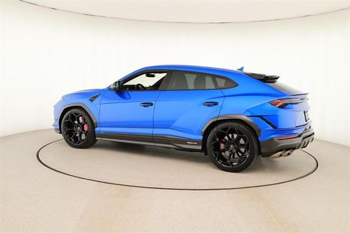 2023 Lamborghini Urus Performante