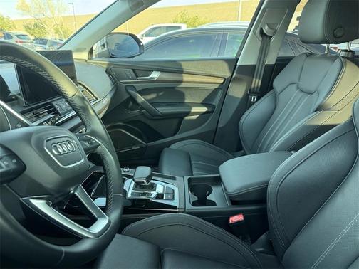 2023 Audi Q5 45 S line Premium Plus