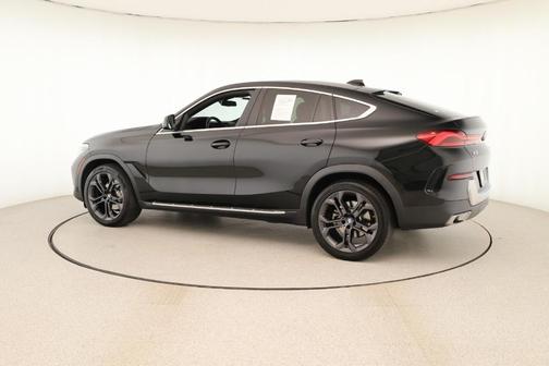 2023 BMW X6 xDrive40i