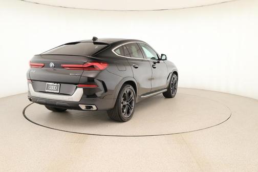 2023 BMW X6 xDrive40i
