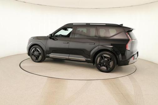 Aurora Black Pearl 2024 Kia EV9 GT-Line