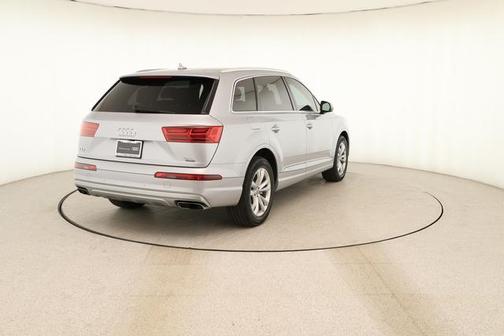 Florett Silver Metallic 2018 Audi Q7 3.0T Premium Plus