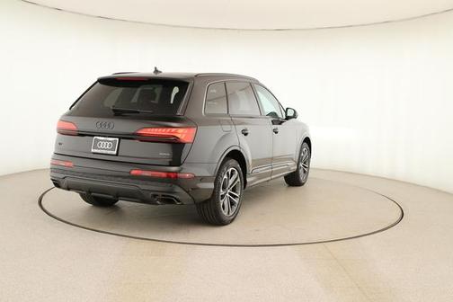 2026 Audi Q7 45 Premium Plus