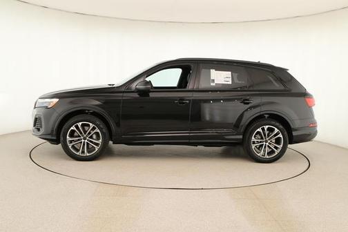2026 Audi Q7 45 Premium Plus