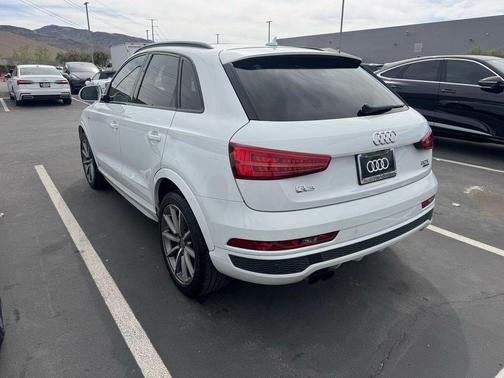 2017 Audi Q3 2.0T Prestige