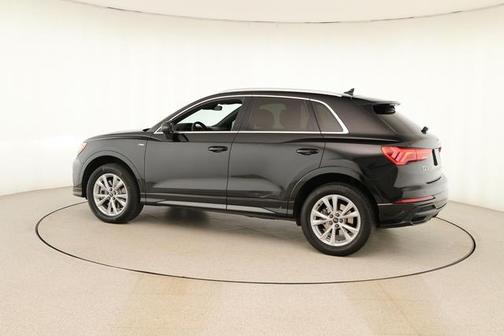 2021 Audi Q3 45 S line Premium