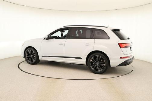 2026 Audi Q7 55 Premium Plus