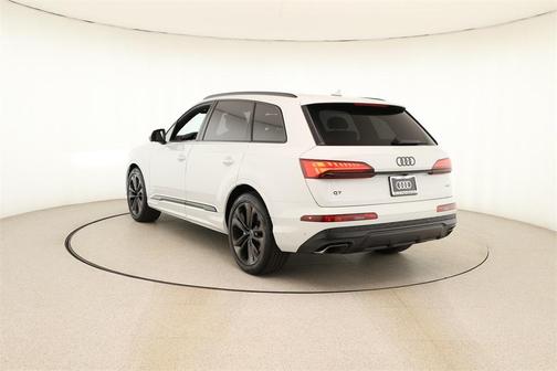 2026 Audi Q7 55 Premium Plus