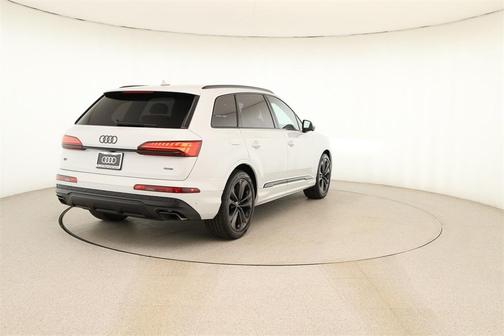 2026 Audi Q7 55 Premium Plus