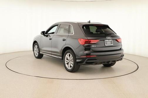 2022 Audi Q3 45 S line Premium