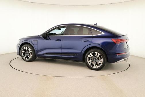 2022 Audi e-tron S line Premium