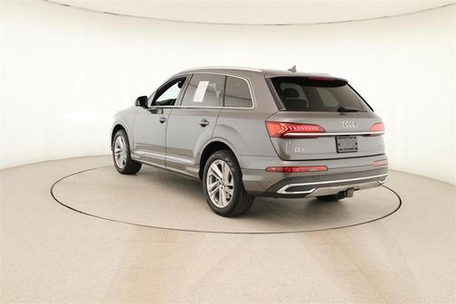 2023 Audi Q7 45 Premium