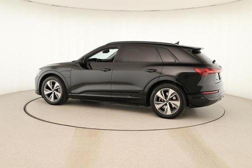 2024 Audi Q8 e-tron Premium
