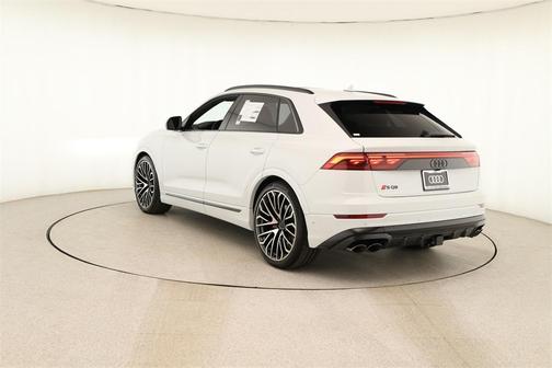 2026 Audi SQ8 4.0T Prestige