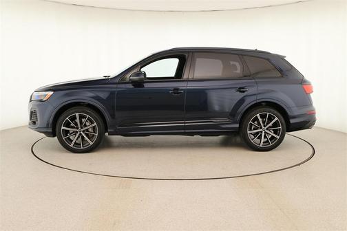 2025 Audi Q7 45 Premium Plus