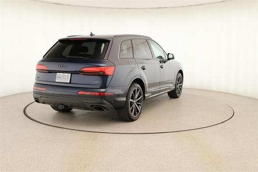 2025 Audi Q7 45 Premium Plus