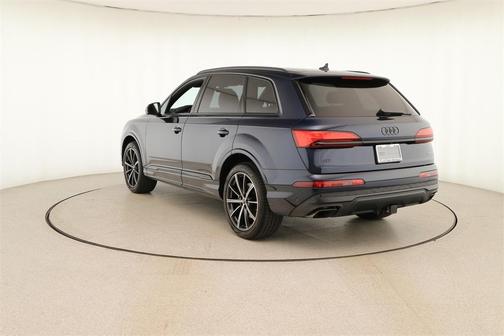 2025 Audi Q7 45 Premium Plus