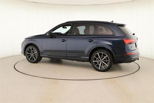 2025 Audi Q7 45 Premium Plus