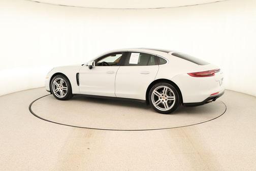 Carrara White Metallic 2018 Porsche Panamera 4S