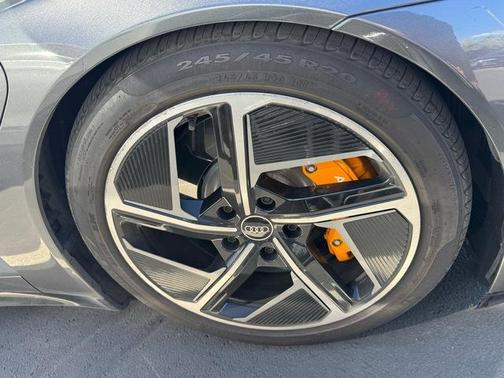 2024 Audi RS e-tron GT Base