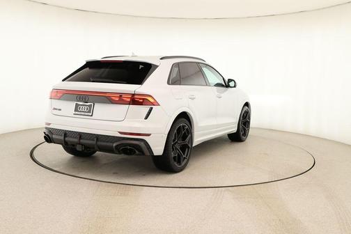 Glacier White Metallic 2026 Audi RS Q8 4.0T quattro