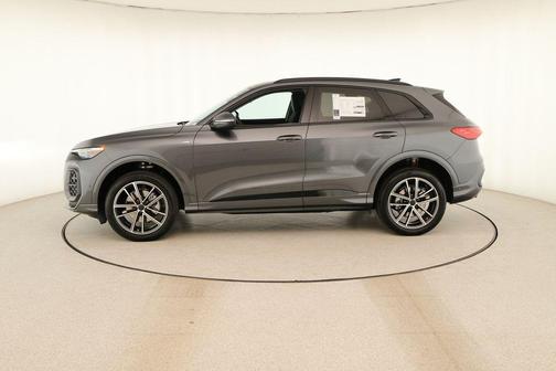 Daytona Gray Pearl 2026 Audi Q5 PLUS